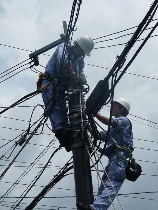 faire appel à des électriciens professionnels